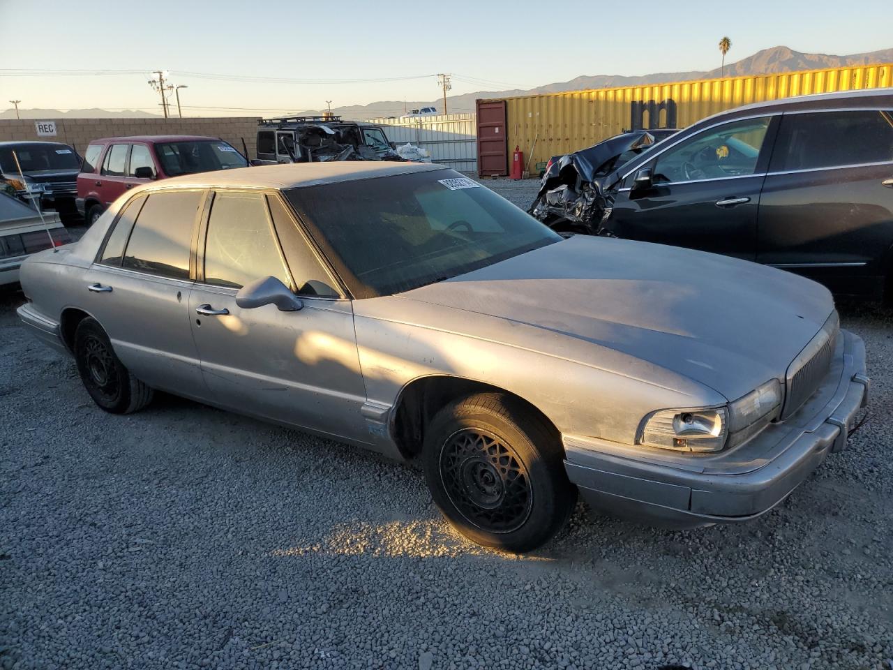 Lot #2996929155 1991 BUICK PARK AVENU