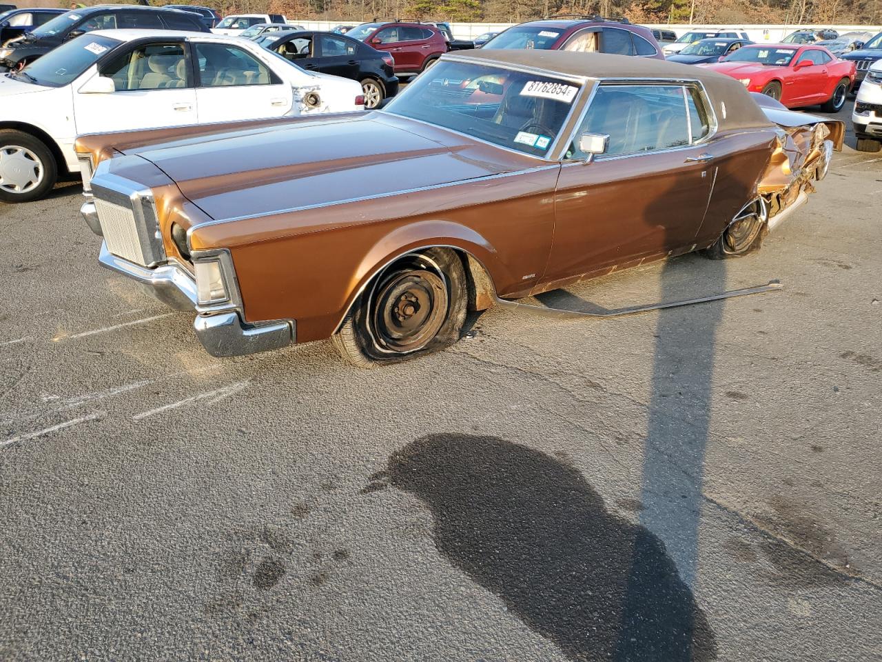  Salvage Lincoln Continental