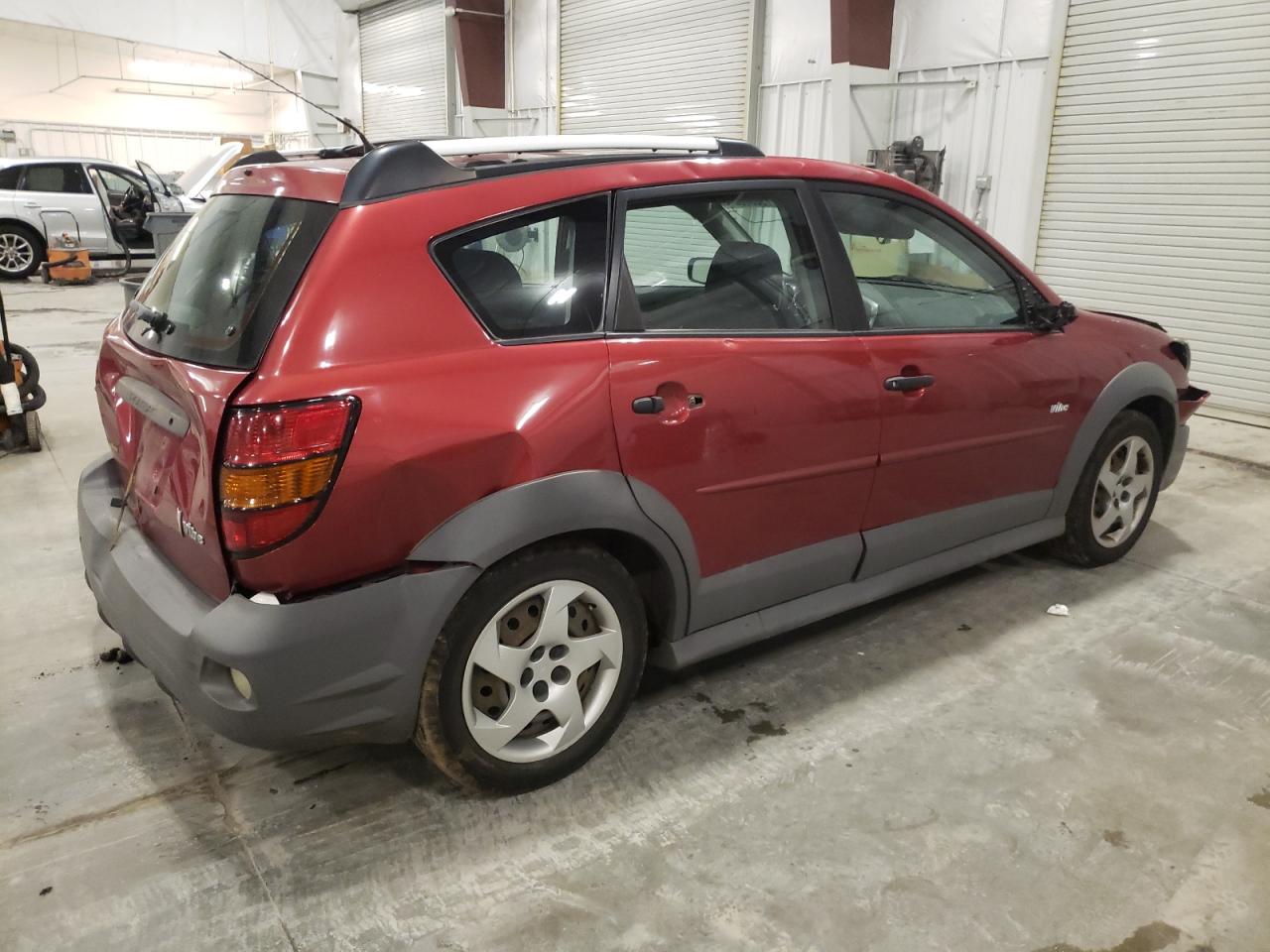 Lot #3027031813 2004 PONTIAC VIBE