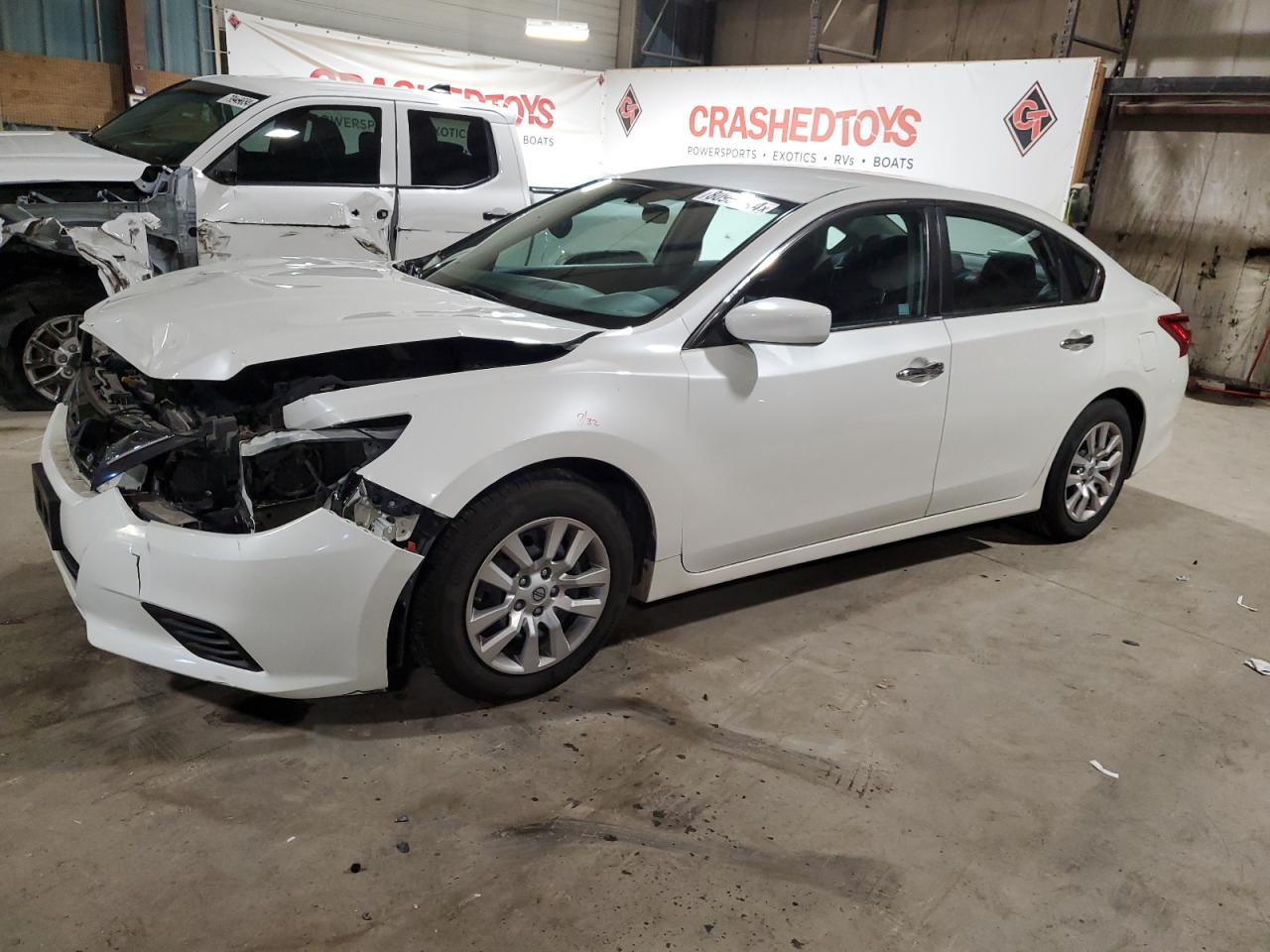  Salvage Nissan Altima