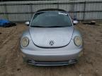 VOLKSWAGEN NEW BEETLE photo