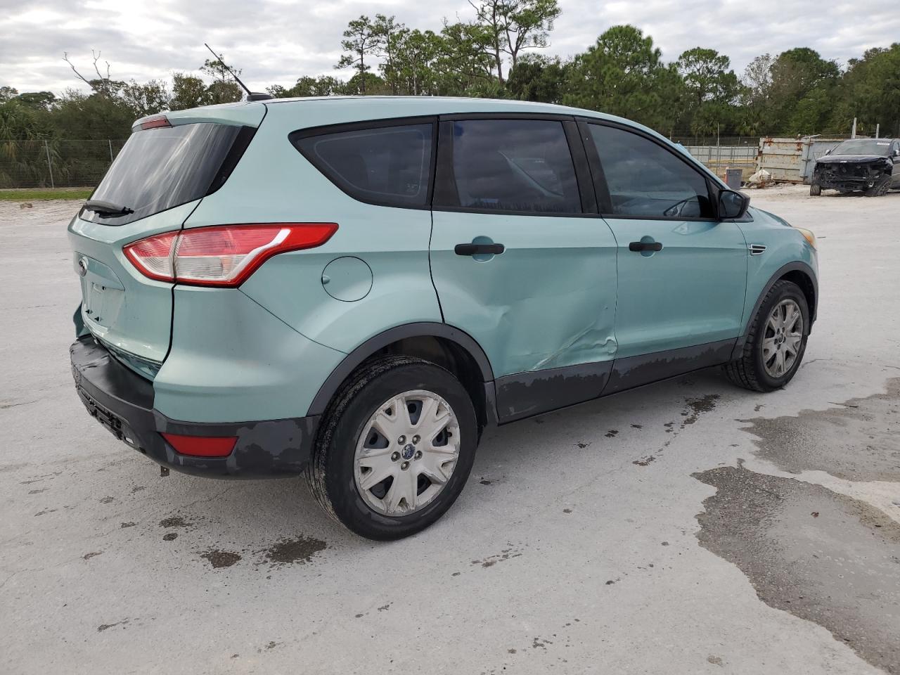 Lot #2989212659 2013 FORD ESCAPE S