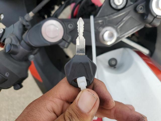 2015 YAMAHA YZFR3 MH3RH06Y8FK005894