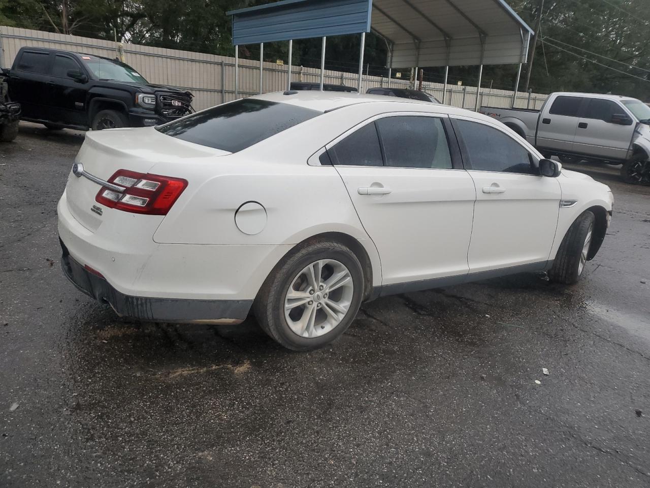 Lot #3024396527 2017 FORD TAURUS SEL