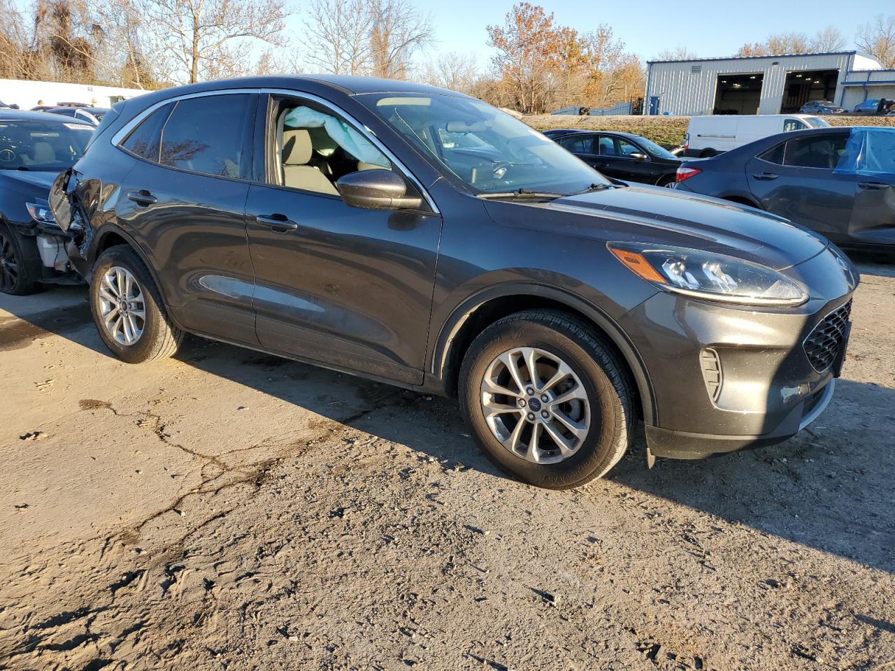 Lot #3025937956 2020 FORD ESCAPE SE