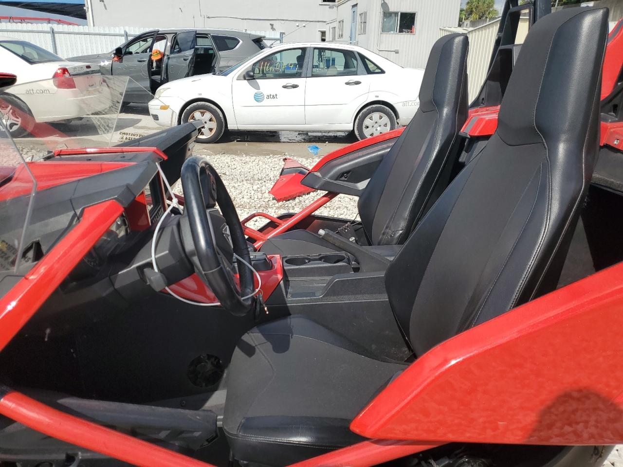 Lot #3028504918 2021 POLARIS SLINGSHOT