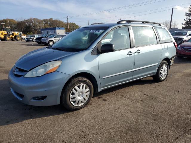 TOYOTA SIENNA CE