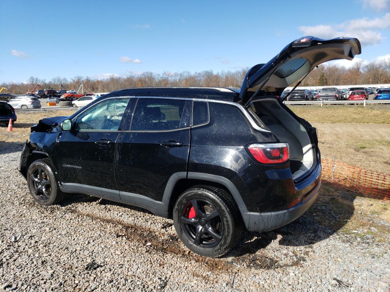 Lot #3020884674 2018 JEEP COMPASS LA