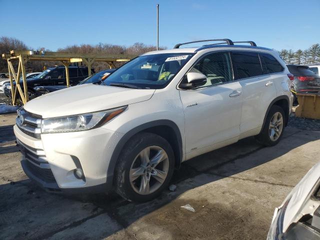 TOYOTA HIGHLANDER