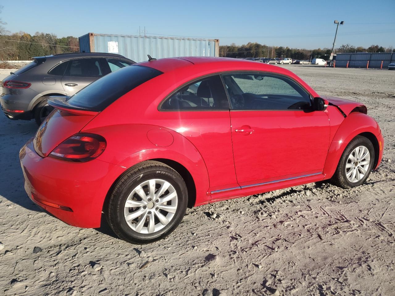 Lot #3033088991 2019 VOLKSWAGEN BEETLE S