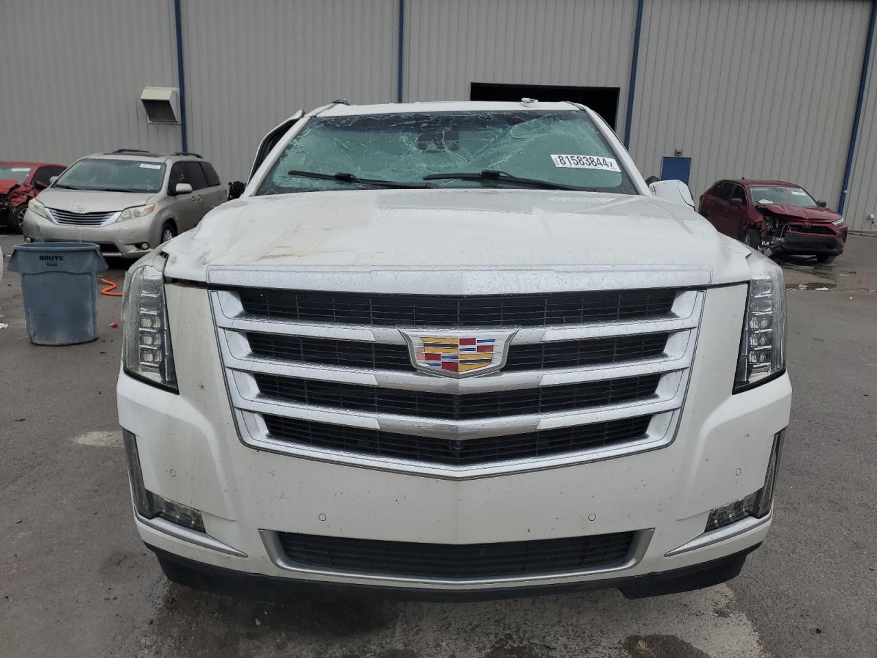 Lot #3026262312 2017 CADILLAC ESCALADE L