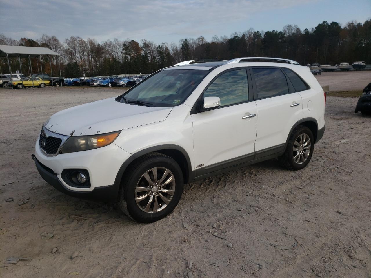 Lot #2974382457 2011 KIA SORENTO EX