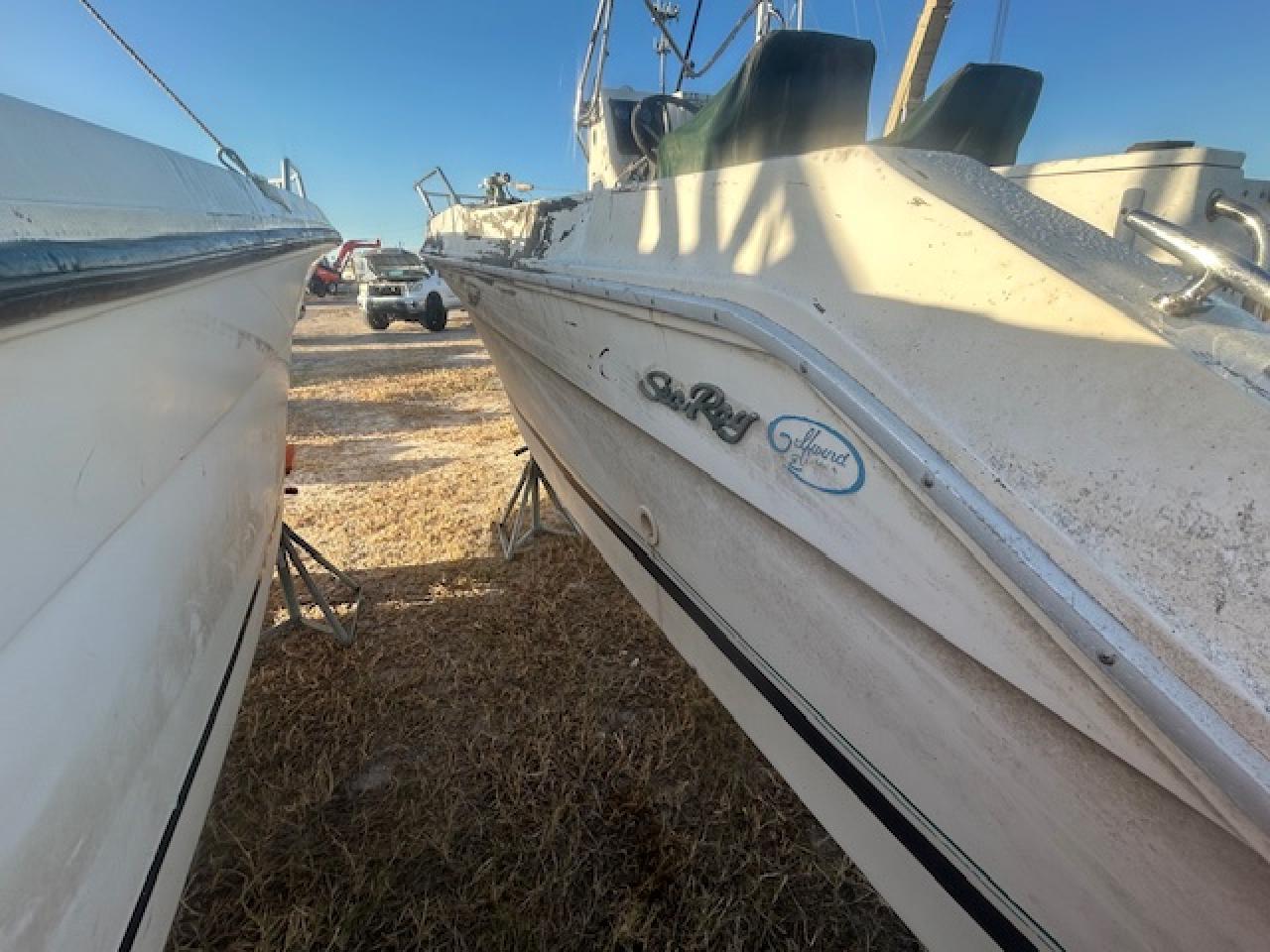 Lot #2989158036 1995 SEAR BOAT