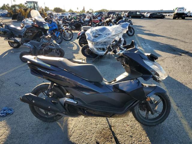 2018 HONDA PCX 150 #3034514739