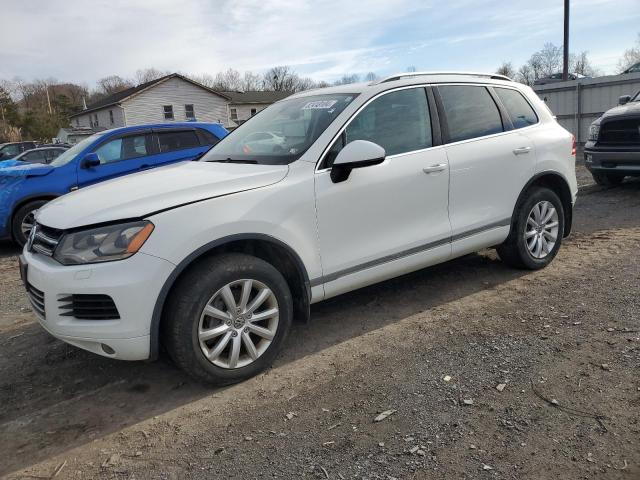 VOLKSWAGEN TOUAREG V6 2012 white 4dr spor diesel WVGEK9BP9CD008282 photo #1