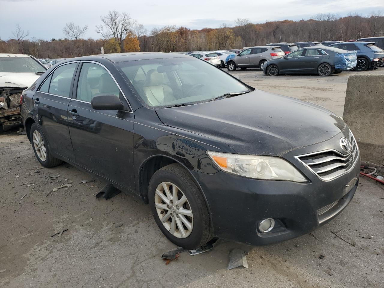 Lot #2962072189 2010 TOYOTA CAMRY