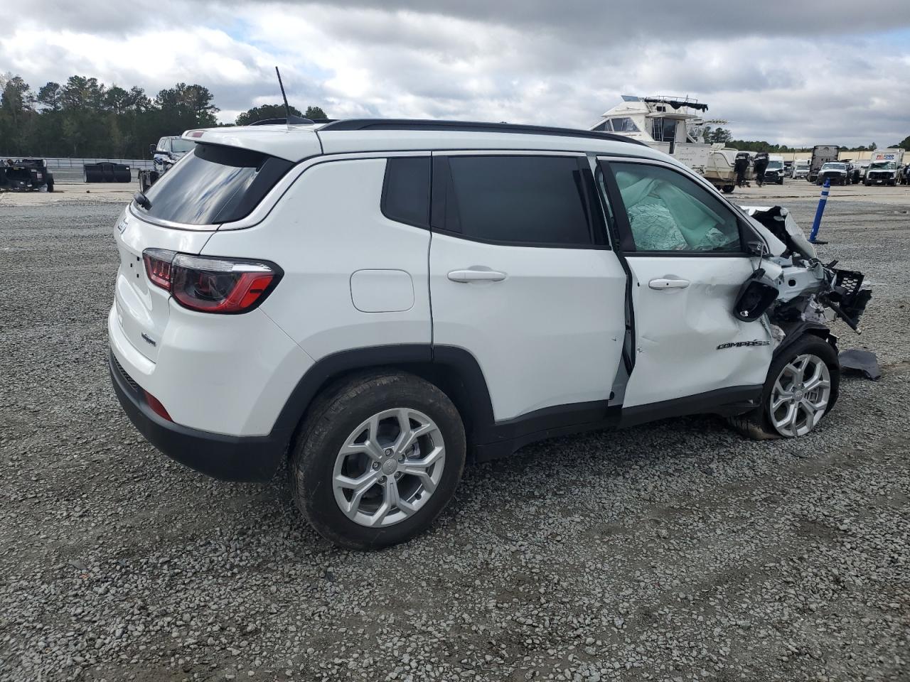 Lot #2991526905 2024 JEEP COMPASS LA