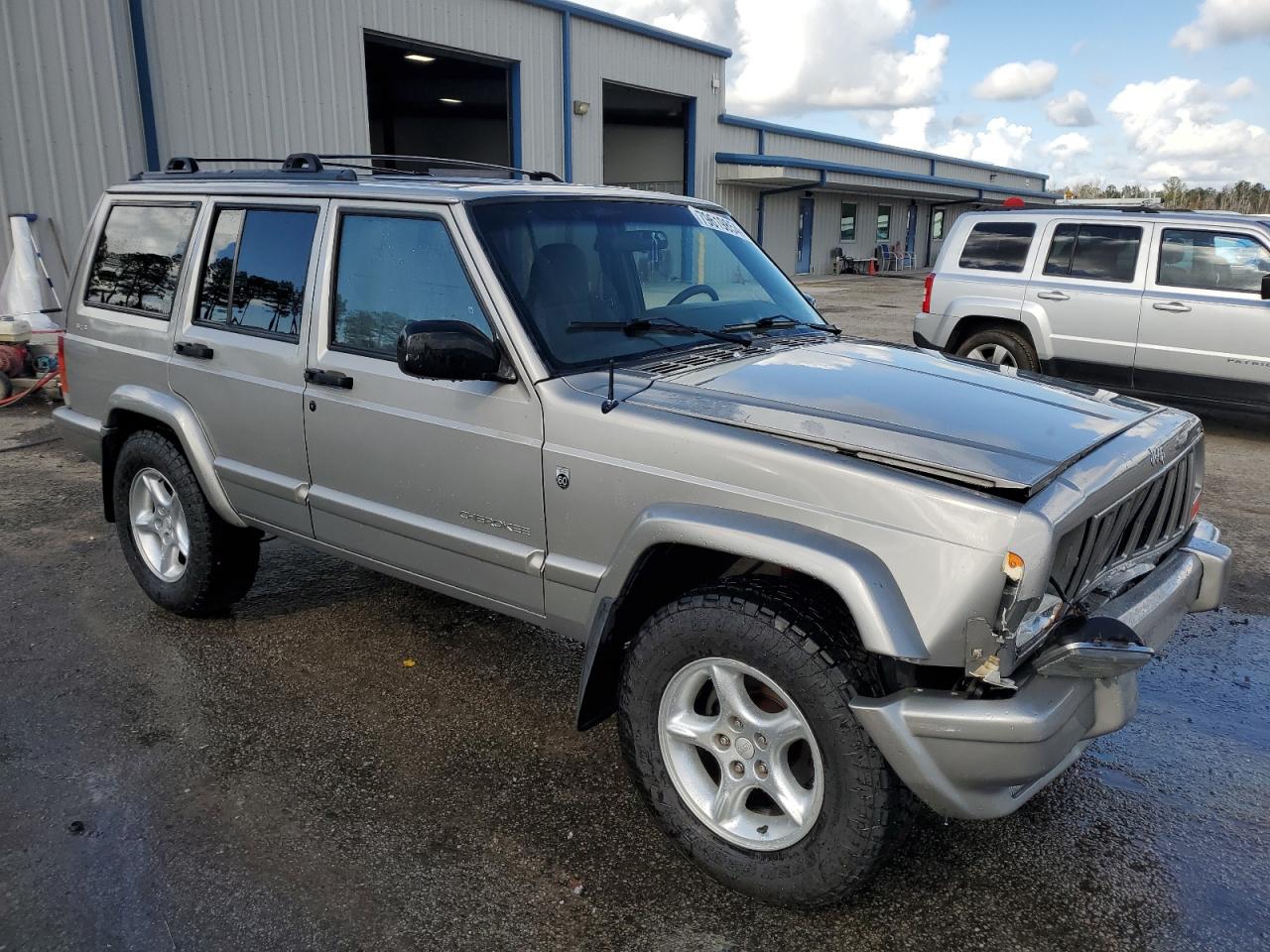 Lot #2970034968 2001 JEEP CHEROKEE S