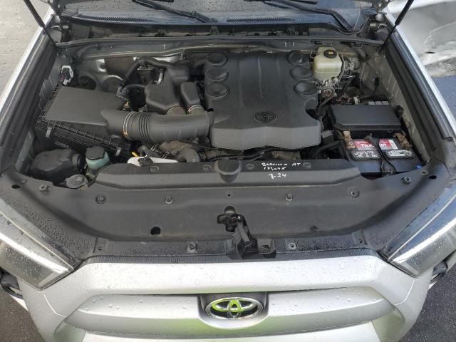 2018 TOYOTA 4RUNNER SR - JTEBU5JR4J5513792
