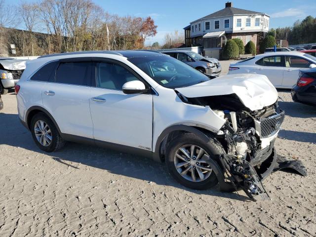 2016 KIA SORENTO LX - 5XYPGDA58GG018200