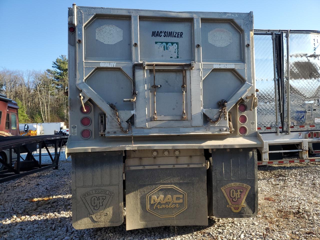 Lot #2991303122 2010 MACK DUMP TRUCK