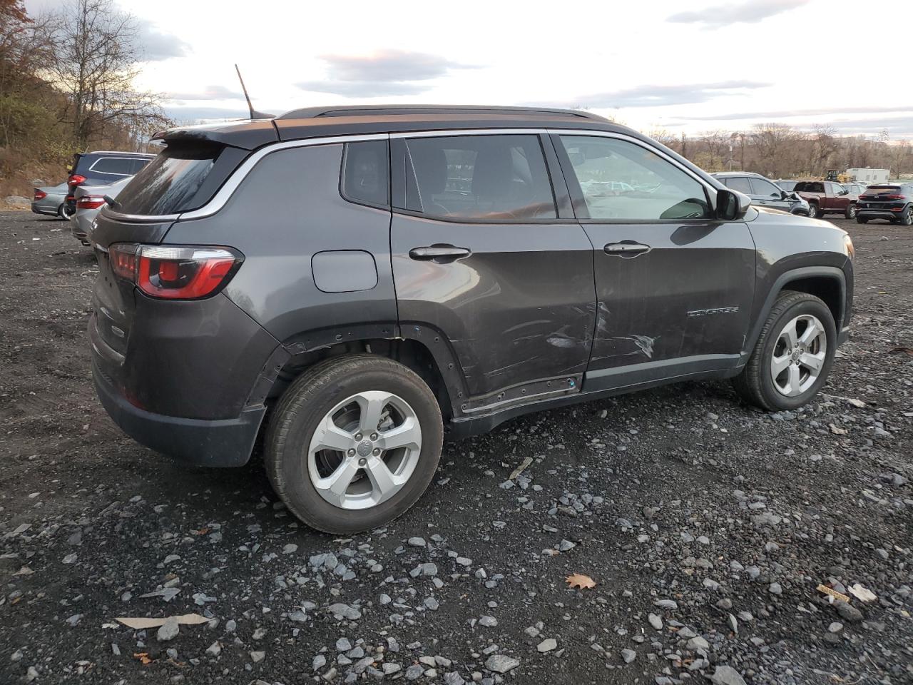 Lot #2988930598 2020 JEEP COMPASS LA