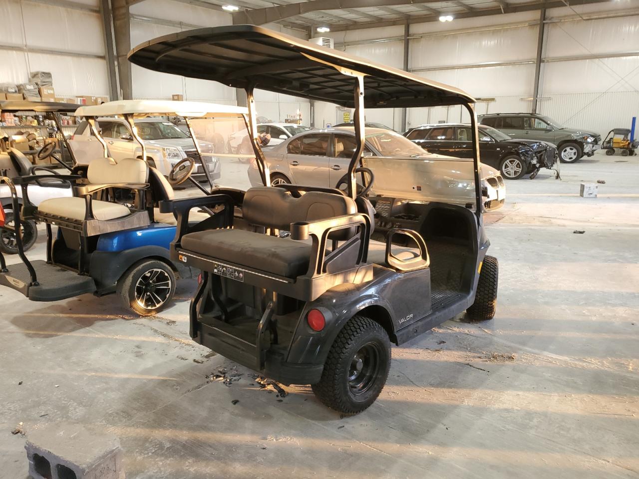 Lot #3008785117 2024 EZGO GOLF CART