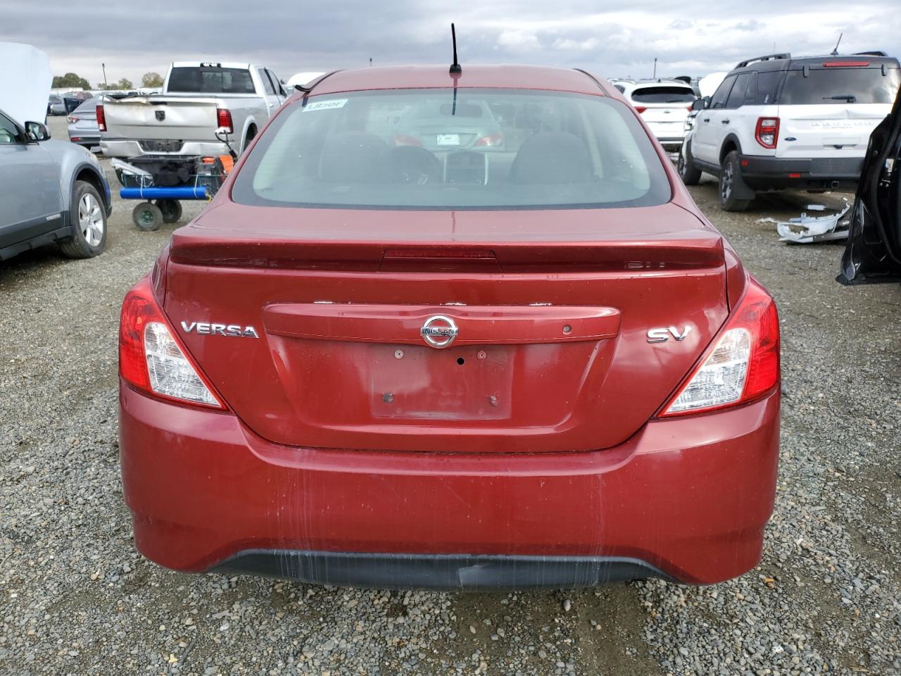 Lot #2962373007 2017 NISSAN VERSA S