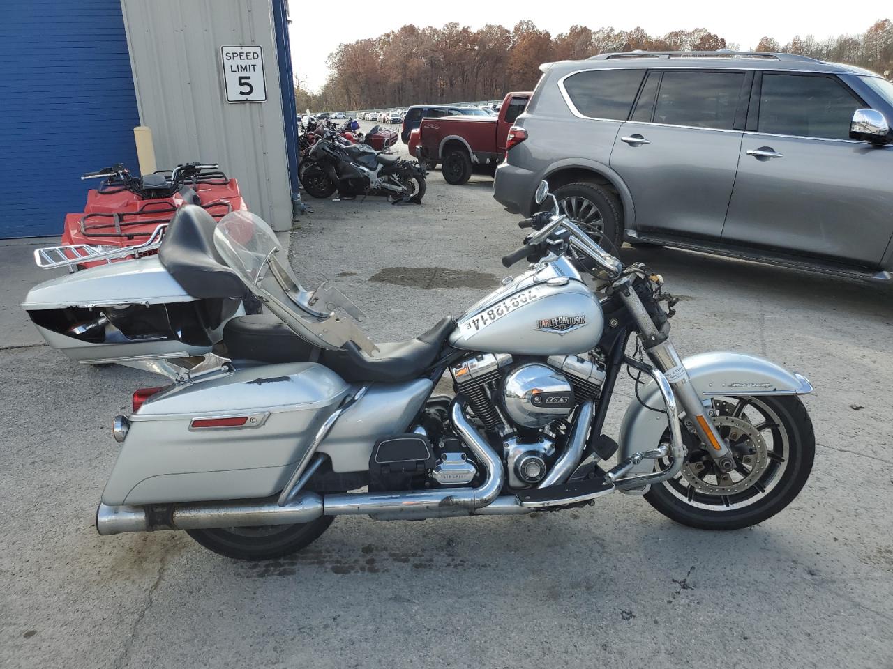 Harley Davidson Road King 2014 FLHR103