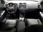 MITSUBISHI OUTLANDER photo