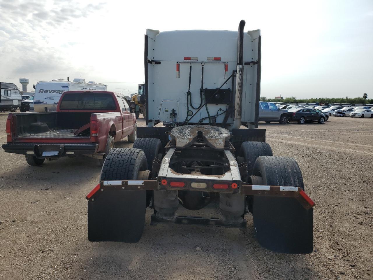 Lot #2971957051 2014 MACK 600 CXU600