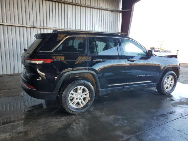 VIN 1C4RJHAG5PC621340 2023 Jeep Grand Cherokee, Laredo no.3