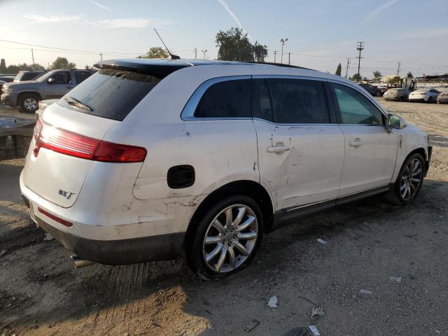 LINCOLN MKT 2010 white 4dr spor gas 2LMHJ5FR8ABJ24794 photo #4