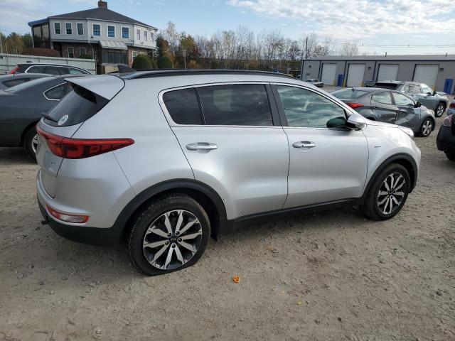 VIN KNDPNCAC0J7427858 2018 KIA SPORTAGE no.3