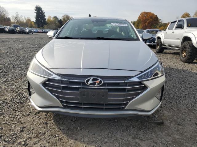 2019 HYUNDAI ELANTRA SE - 5NPD84LF4KH449222