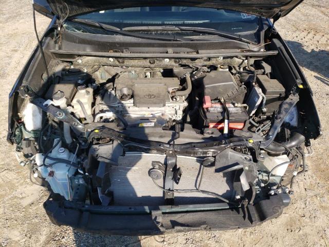 2017 TOYOTA RAV4 LE - JTMBFREV2HJ715979