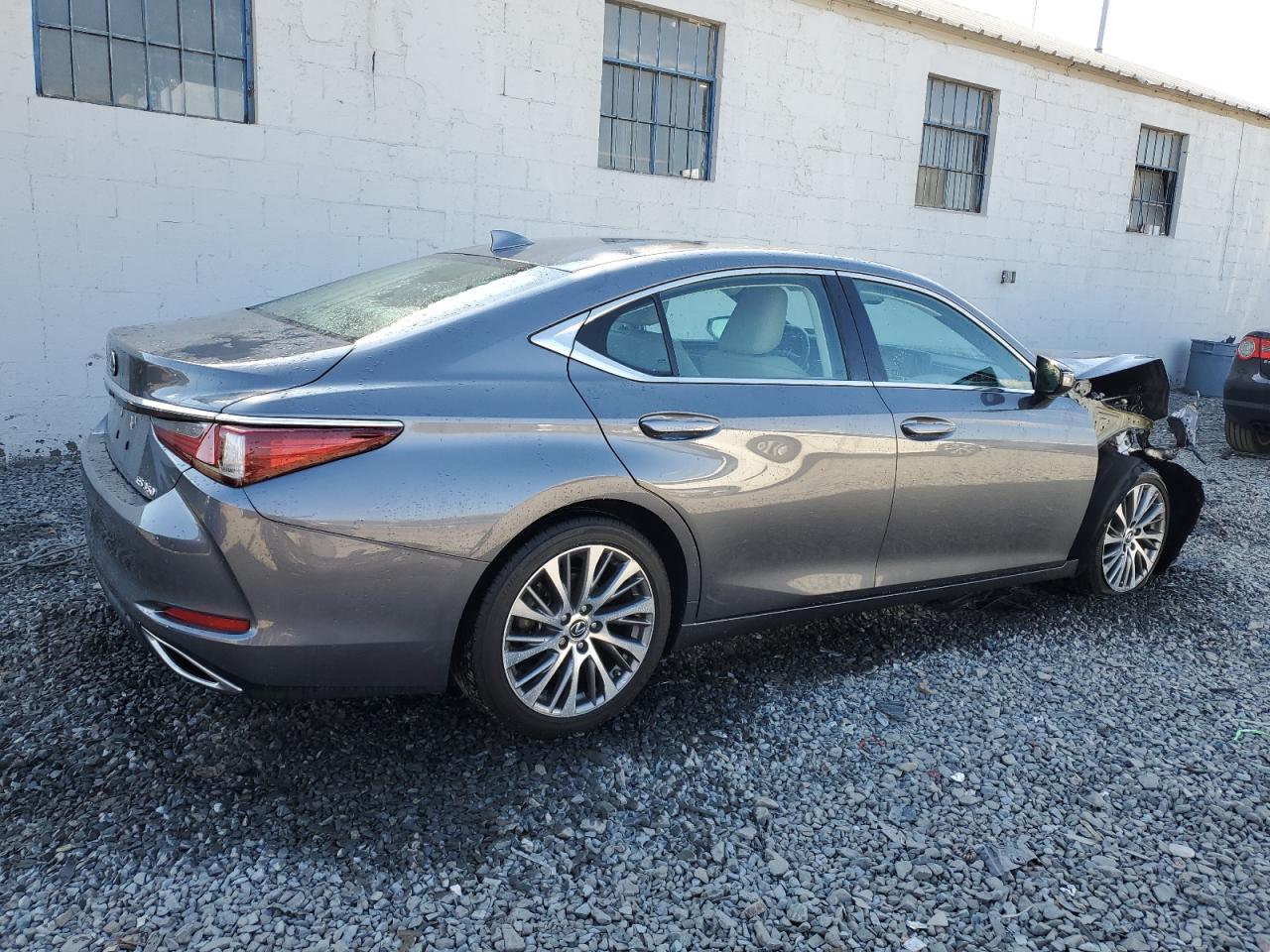 Lot #2960146090 2019 LEXUS ES 350