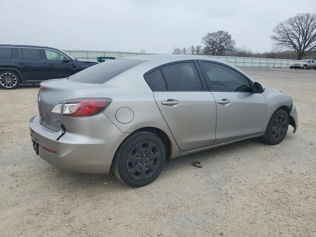 Lot #2994233296 2013 MAZDA 3 I