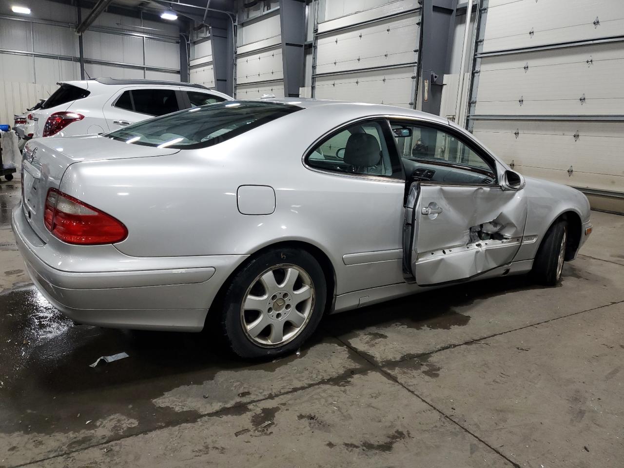 Lot #2962317992 2001 MERCEDES-BENZ CLK 320