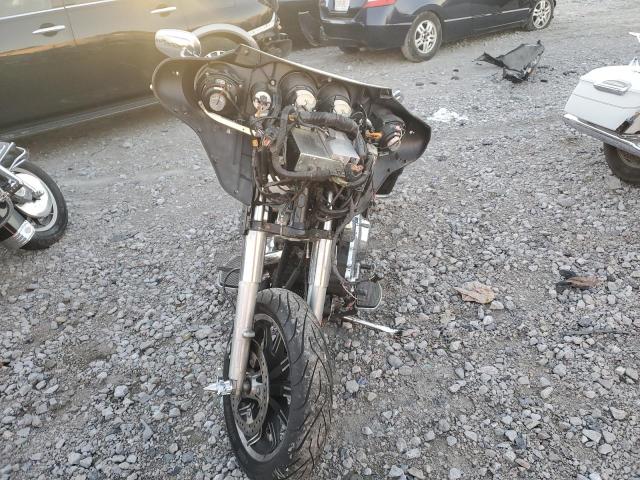 2011 HARLEY-DAVIDSON FLHTCU 1HD1FC412BB657685