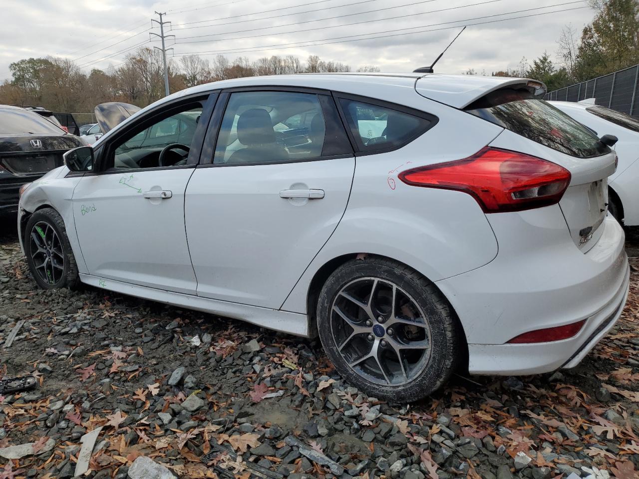 Lot #3022951371 2015 FORD FOCUS SE