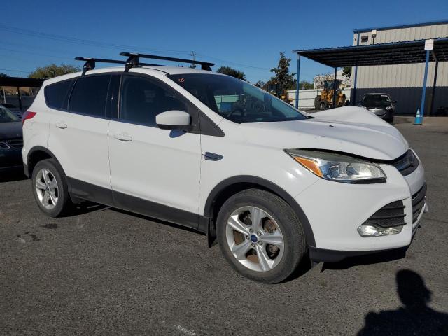 VIN 1FMCU0GX7FUB95418 2015 Ford Escape, SE no.4