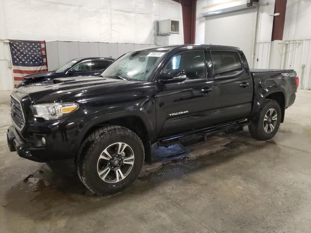 VIN 5TFCZ5AN4JX131807 2018 Toyota Tacoma, Double Cab no.1