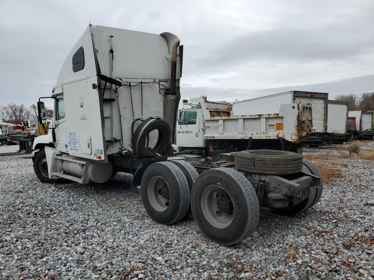 Lot #3033327807 1999 FREIGHTLINER CONVENTION