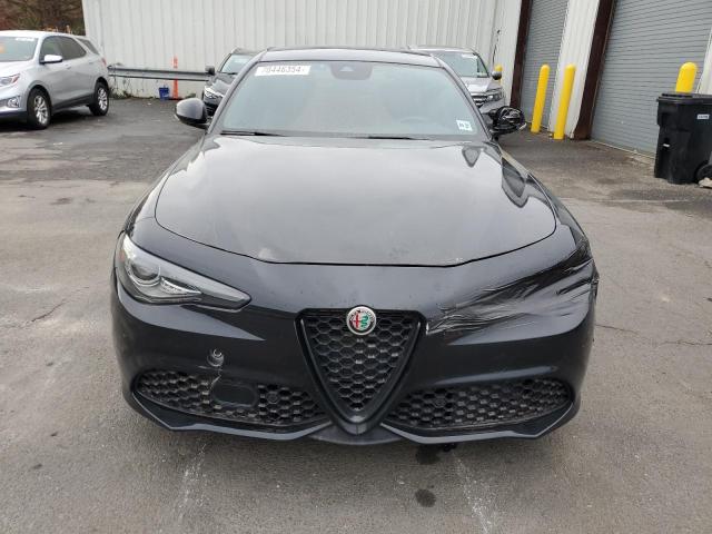 VIN ZARFANBN7N7666239 2022 Alfa Romeo Giulia, Super no.5