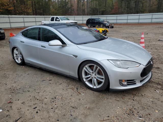 VIN 5YJSA1H23FFP74898 2015 TESLA MODEL S no.4