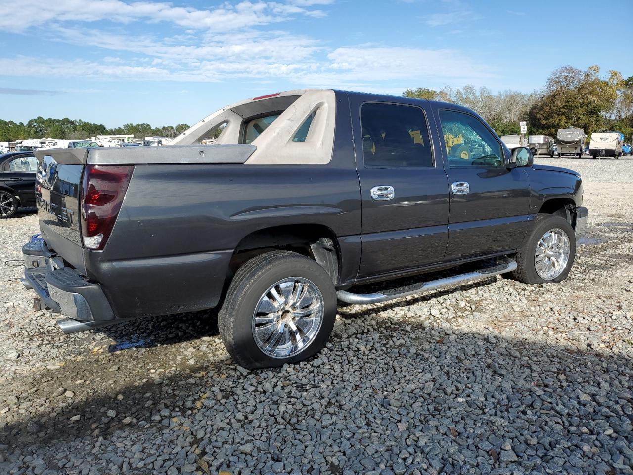 Lot #3020678926 2003 CHEVROLET AVALANCHE