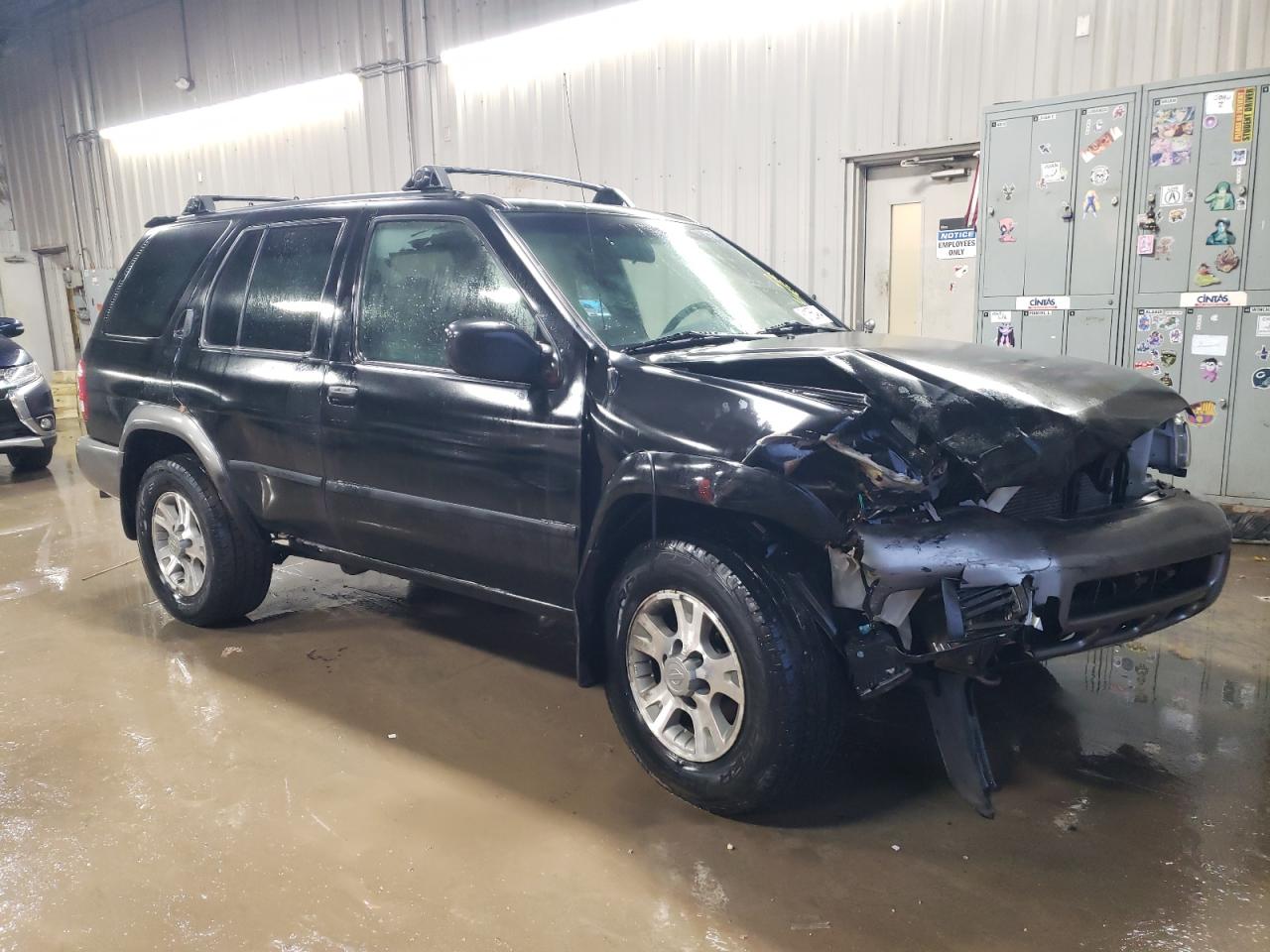 Lot #2996576542 2001 NISSAN PATHFINDER