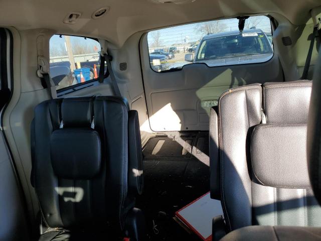 2015 CHRYSLER TOWN & COU - 2C4RC1BG3FR562228