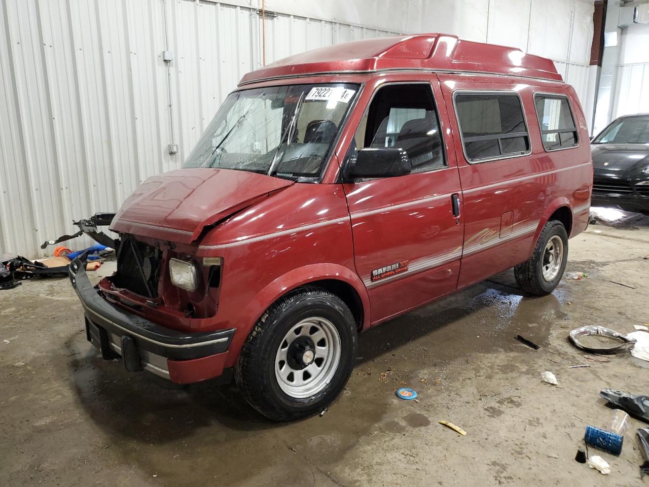 Lot #2972475742 1992 GMC SAFARI XT